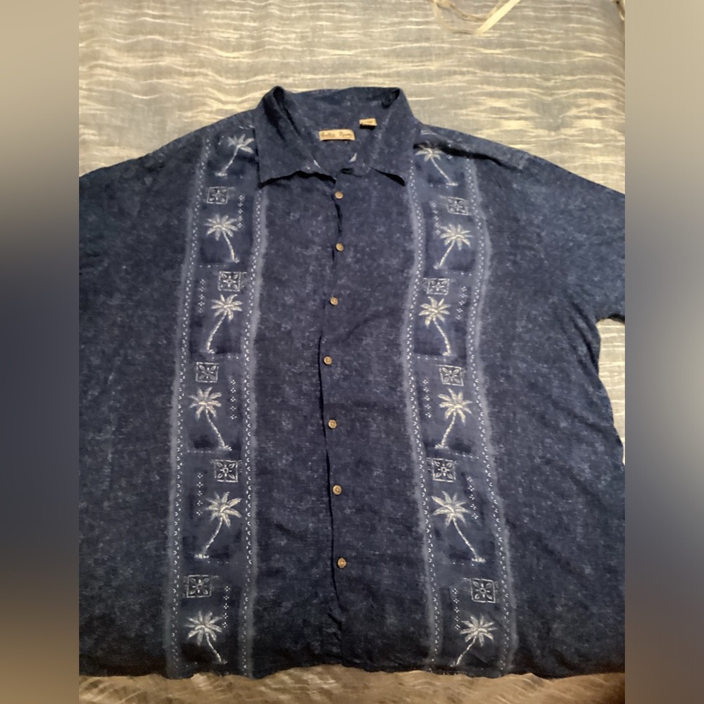 Casual Navy Embroidered Short-Sleeve Button-Down Shirt